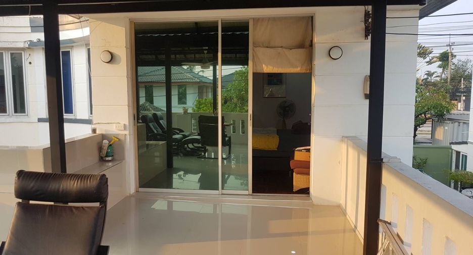 À vendre et à louer 3 chambres maison à Bang Lamung, Chonburi