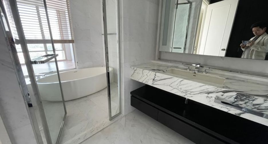 For rent 2 bedrooms condo in Bang Kho Laem, Bangkok