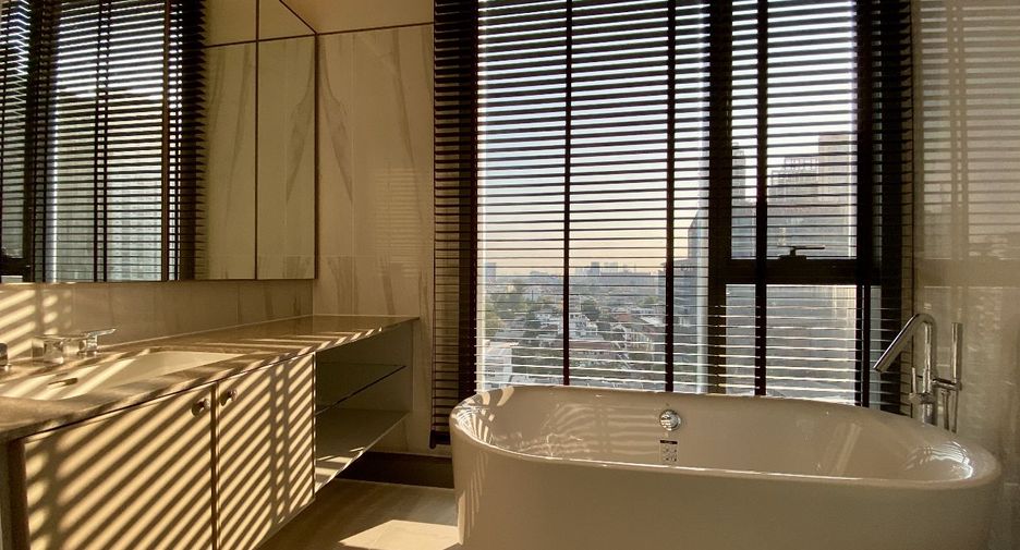 出租 2 卧室 公寓 在 Khlong Toei, 曼谷