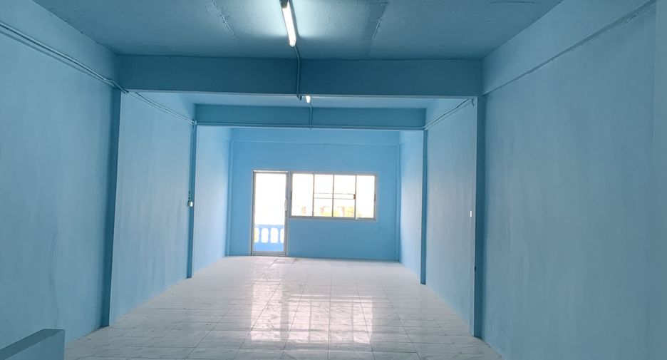 For sale 4 ベッドルーム townhouse in Bang Khae, Bangkok