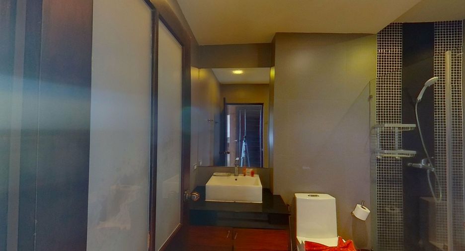 For sale 2 bedrooms condo in Mueang Phuket, Phuket