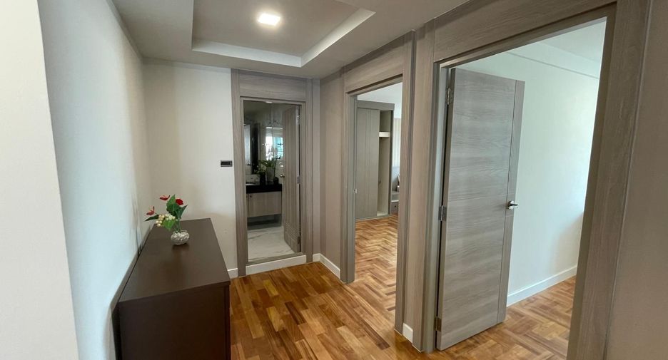 Wohnung zur Miete mit 3 Zimmer in Khlong Toei, Bangkok