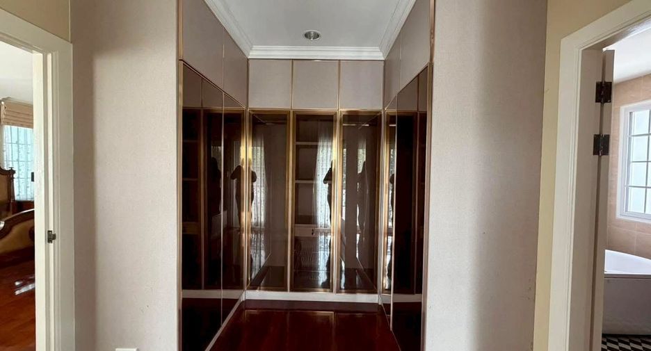 ขาย และ ให้เช่า 4 ห้องนอน วิลล่า ใน บางนา, กรุงเทพฯ