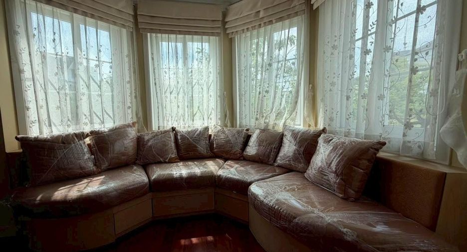 Villa zum Kauf und zur Miete mit 4 Zimmer in Bang Na, Bangkok