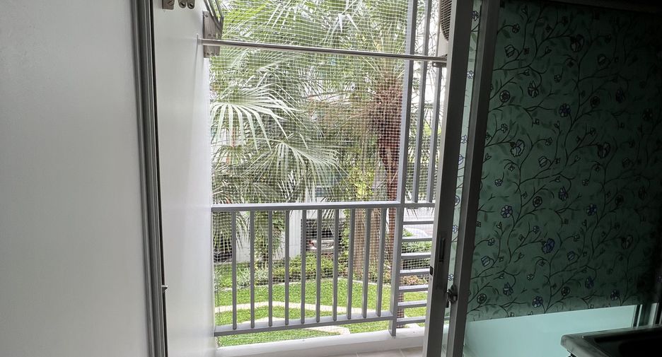 For sale 1 bed condo in Chom Thong, Bangkok