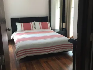 À louer studio condo à Khlong Toei, Bangkok
