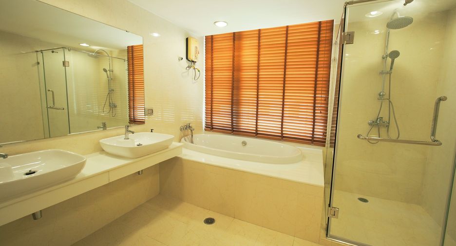 Wohnung zum Kauf und zur Miete mit 4 Zimmer in Sathon, Bangkok