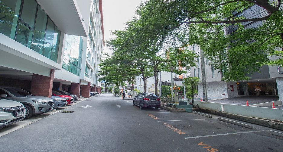 Wohnung zum Kauf und zur Miete mit 4 Zimmer in Sathon, Bangkok