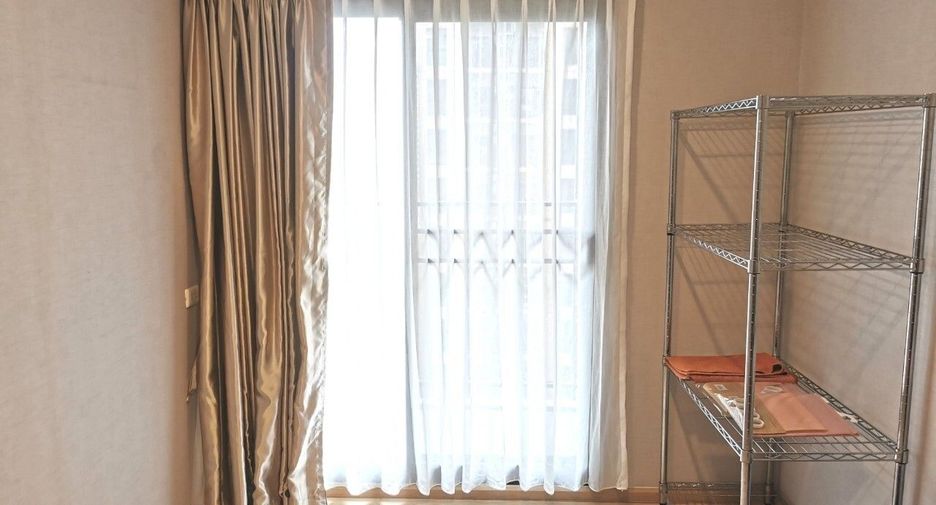 For rent 2 bedrooms condo in Bang Phlat, Bangkok