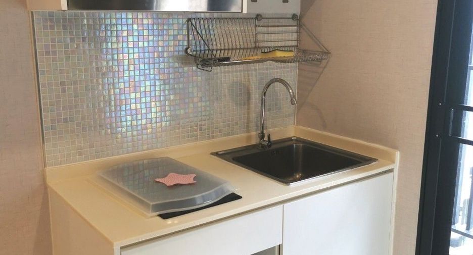 For rent 2 bedrooms condo in Bang Phlat, Bangkok