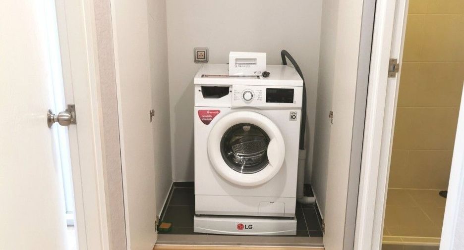For rent 2 bedrooms condo in Bang Phlat, Bangkok