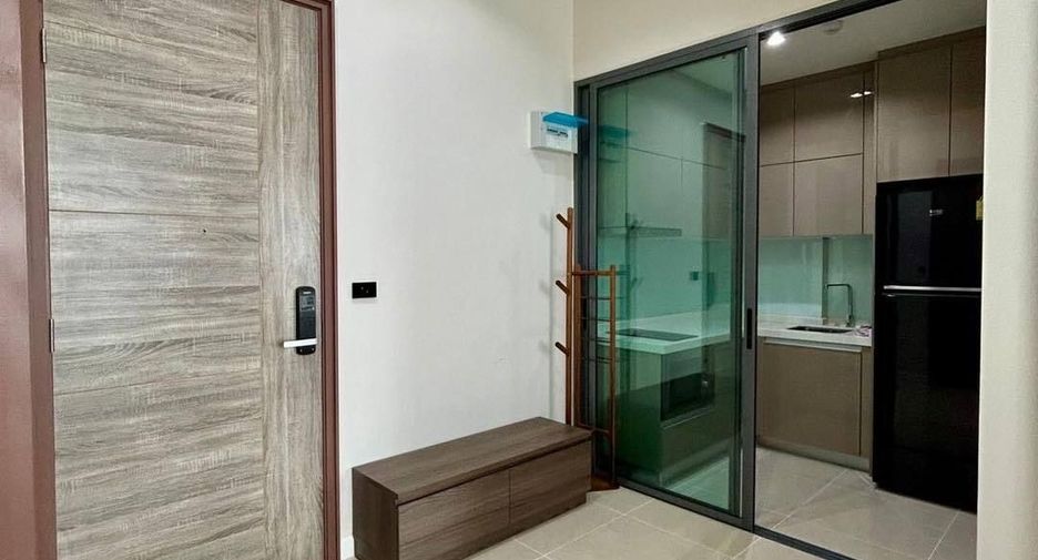 Wohnung zur Miete mit 2 Zimmer in Phra Khanong, Bangkok