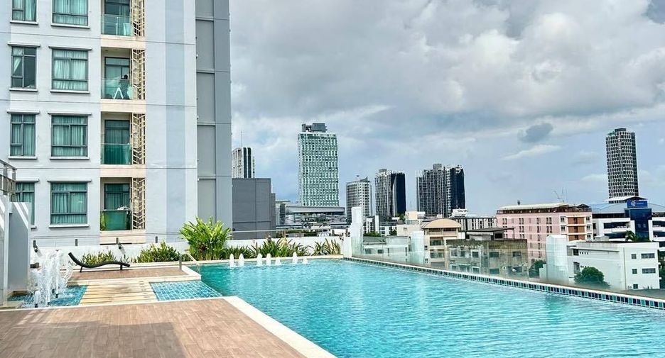 Wohnung zur Miete mit 2 Zimmer in Phra Khanong, Bangkok