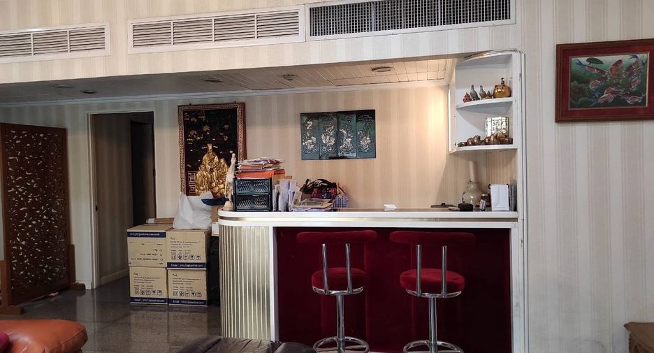 For sale 2 bedrooms condo in Pathum Wan, Bangkok