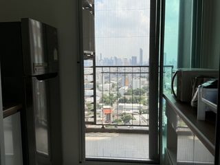 À vendre 1 chambre condo à Thon Buri, Bangkok