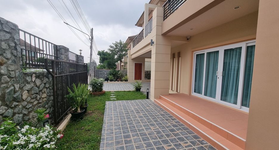 For sale and for rent 4 bedrooms house in Bang Lamung, Chonburi
