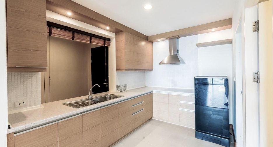 For sale 2 bedrooms condo in Cha Am, Phetchaburi