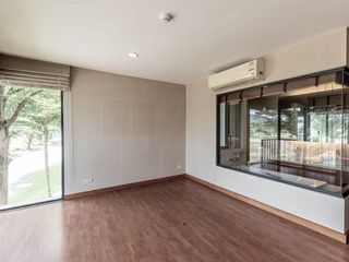 Продажа 2 спальни кондо в Ча Ам, Пхетбури