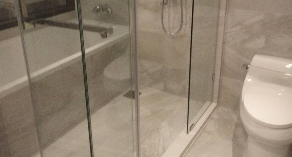 For rent 2 bedrooms condo in Si Racha, Chonburi