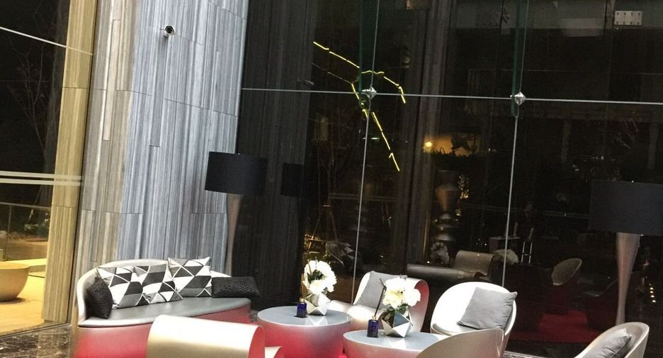 For rent 1 bed condo in Khlong Toei, Bangkok