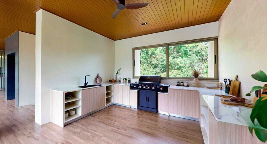 For sale 4 bedrooms villa in Thalang, Phuket