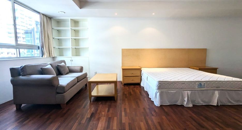 For rent 2 bedrooms condo in Khlong Toei, Bangkok