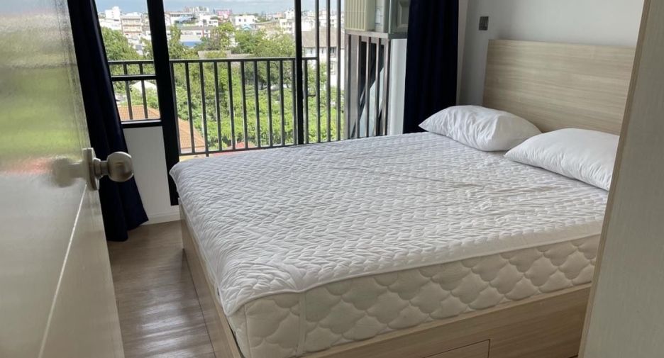 For rent 2 bedrooms condo in Wang Thonglang, Bangkok