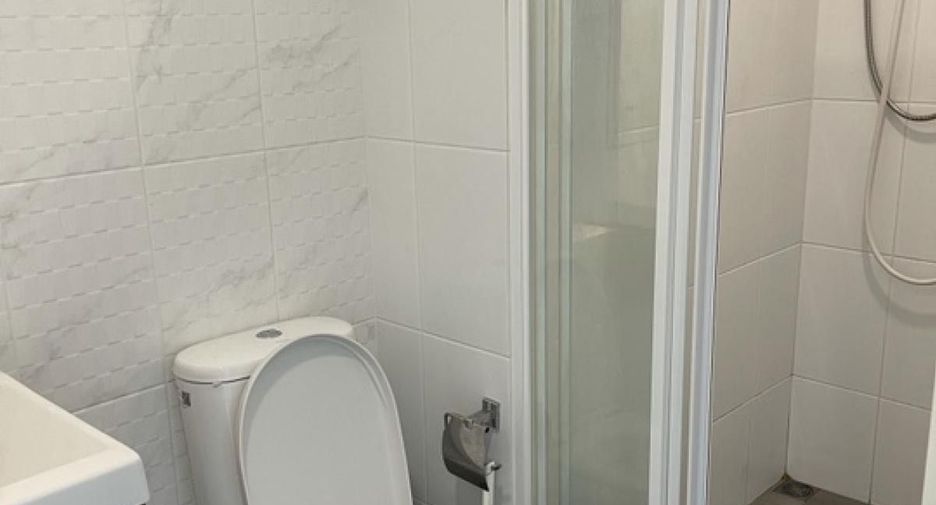 For rent 2 bedrooms condo in Wang Thonglang, Bangkok