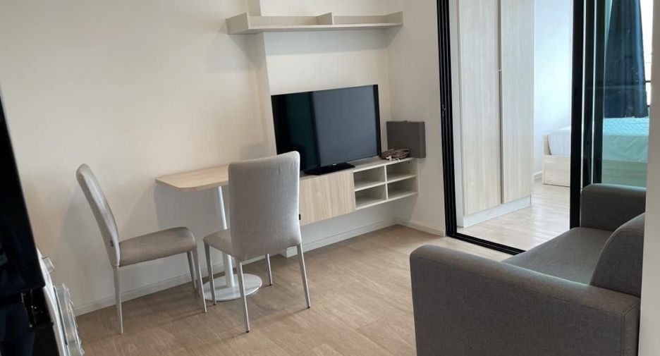 For rent 2 bedrooms condo in Wang Thonglang, Bangkok