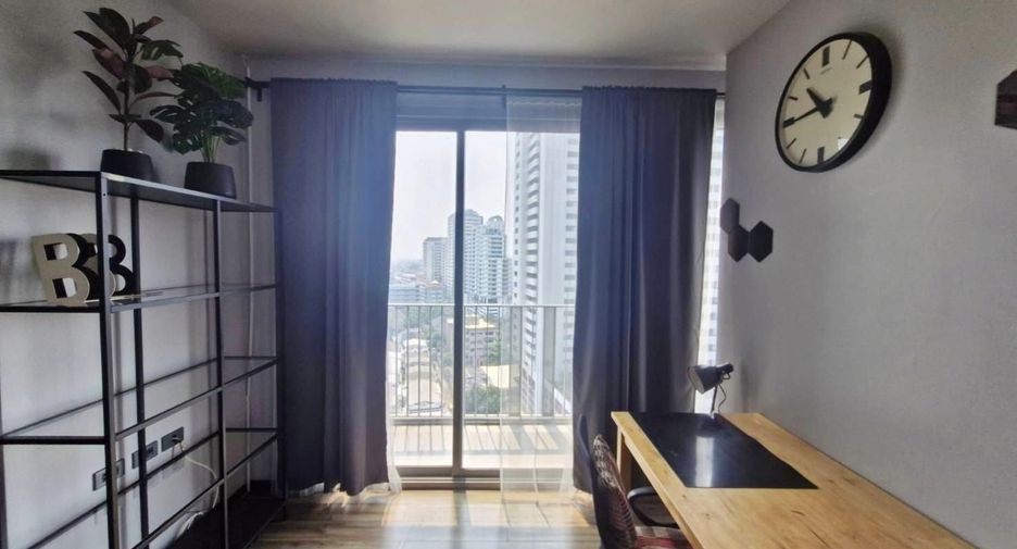 For rent 1 bed condo in Watthana, Bangkok