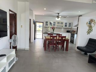 Casa en alquiler de 2 habitaciones en Kathu, Phuket