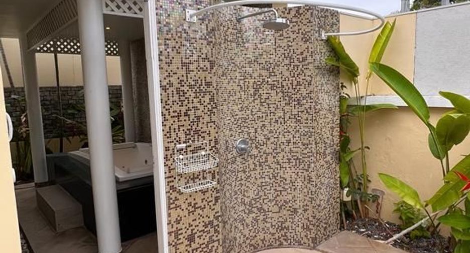 For sale 3 bedrooms villa in Thalang, Phuket