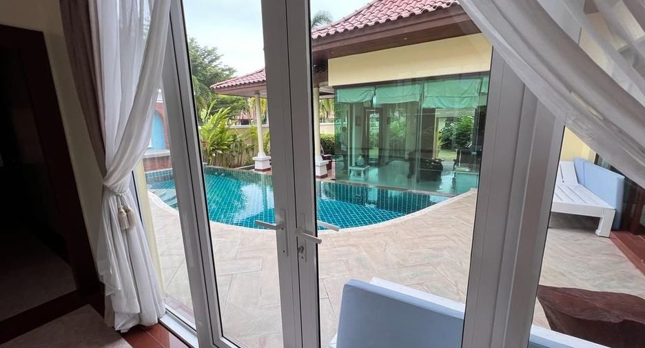 For sale 3 bedrooms villa in Thalang, Phuket