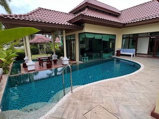 For sale 3 bedrooms villa in Thalang, Phuket
