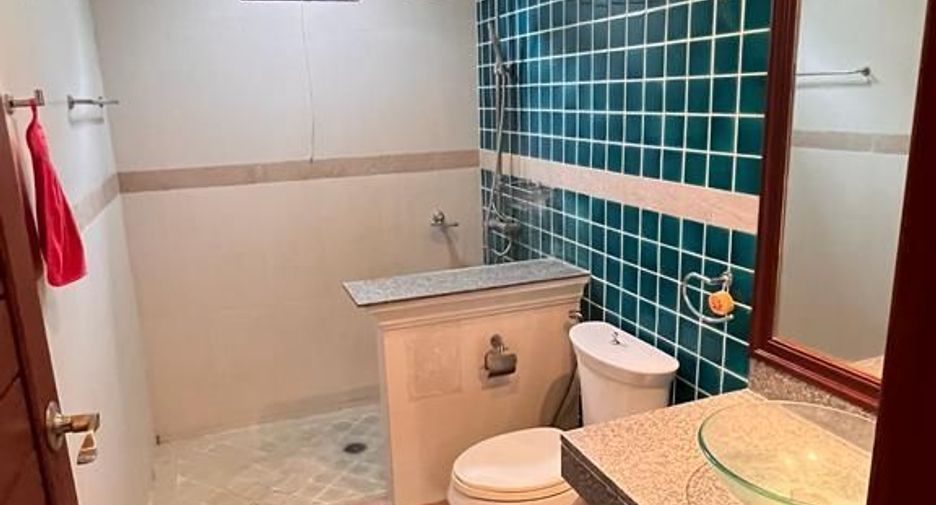 For sale 3 bedrooms villa in Thalang, Phuket