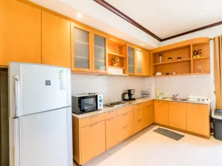 Продажа 2 спальни кондо в Ча Ам, Пхетбури
