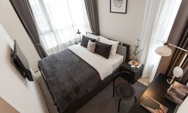 For rent 2 bedrooms condo in Huai Khwang, Bangkok