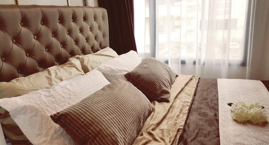 For rent 1 bed condo in Khlong Toei, Bangkok