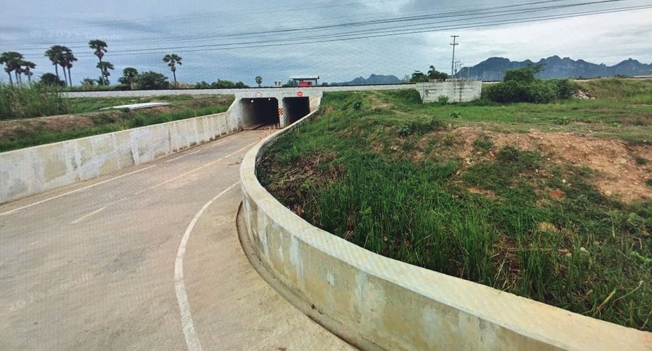 Grundstück zum Kauf in Sam Roi Yot, Prachuap Khiri Khan
