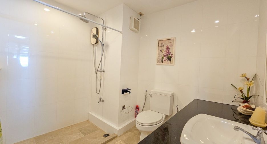 For sale 2 bedrooms condo in Cha Am, Phetchaburi