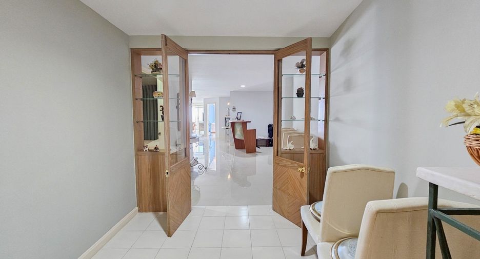 For sale 2 bedrooms condo in Cha Am, Phetchaburi