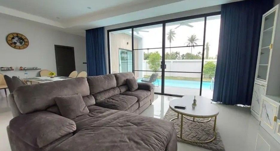 For rent 3 ベッドルーム villa in Bang Lamung, Chonburi