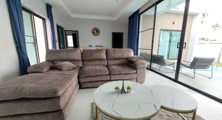 For rent 3 ベッドルーム villa in Bang Lamung, Chonburi