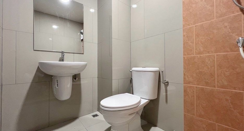 For rent studio condo in Chom Thong, Bangkok