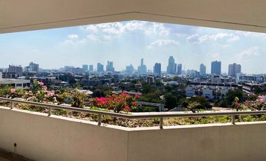 For rent 4 ベッドルーム condo in Watthana, Bangkok