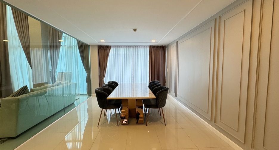 For sale and for rent 3 bedrooms condo in Khlong Toei, Bangkok