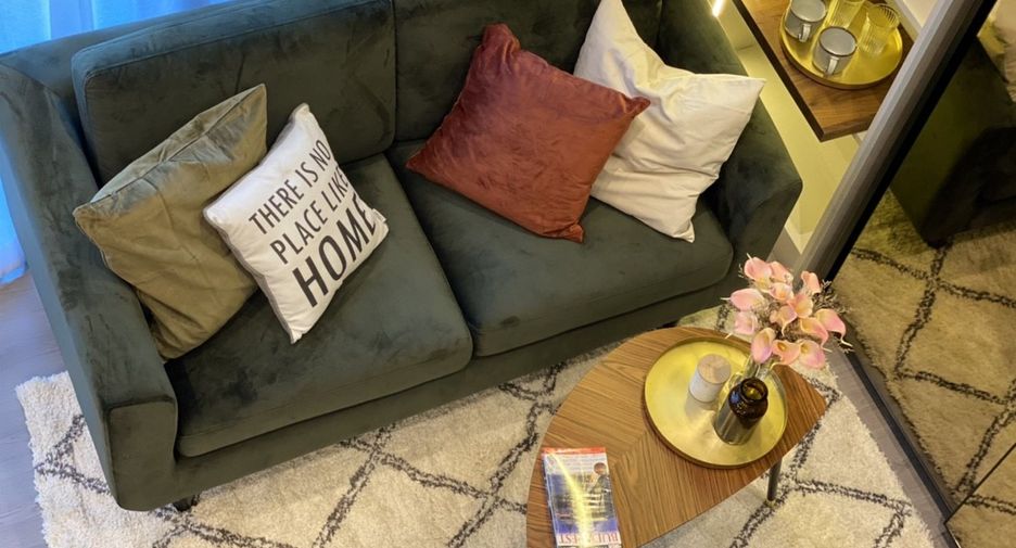 For rent 1 bed condo in Phaya Thai, Bangkok