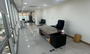 For rent office in Khlong Toei, Bangkok