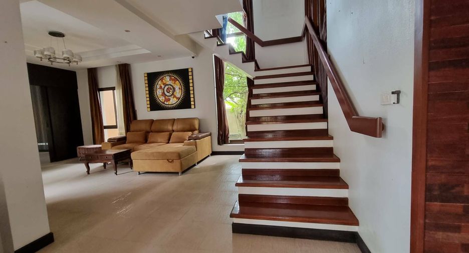 Villa zum Kauf mit 5 Zimmer in Bang Lamung, Chonburi