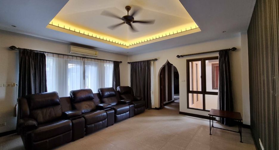 Villa zum Kauf mit 5 Zimmer in Bang Lamung, Chonburi